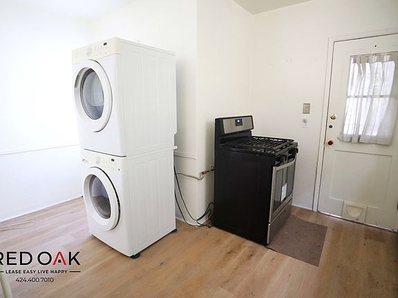 2nd image of 422 N Sierra Bonita Ave #422.5