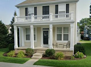 2047 Harbor Way, Keego Harbor, MI 48320