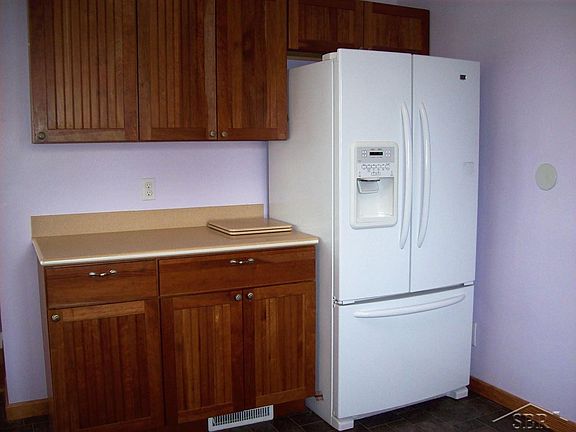 3rd image of 3355 Sunnyview Dr