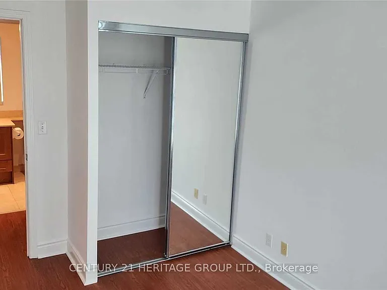 1910 Lake Shore Blvd W #702 — Photo 24