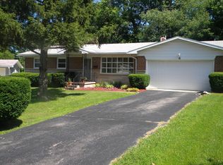 4 Paradise Ln, Greencastle, IN 46135