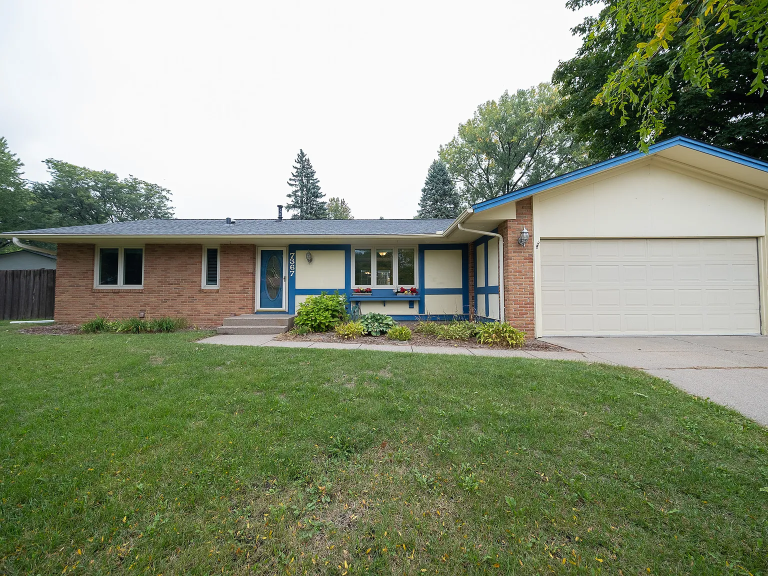 Upper 139th Street West, Apple Valley (7367) Rs Dg1 *Hwp* - 1 — Photo 1