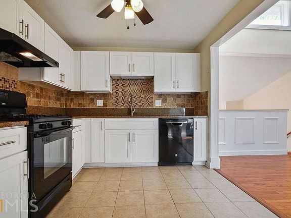 5th image of 700 Singing Hills Ct