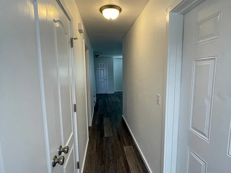 455 NW 25th St — Photo 10