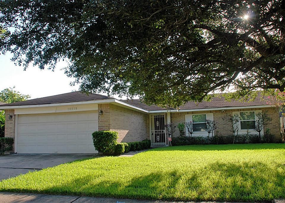 1st image of 10519 Odessa Dr