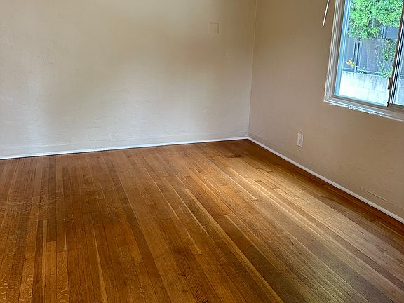 4th image of 1231 Yale St #1231