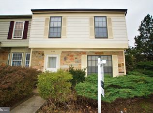 2100 Monaghan Dr, Herndon, VA 20170