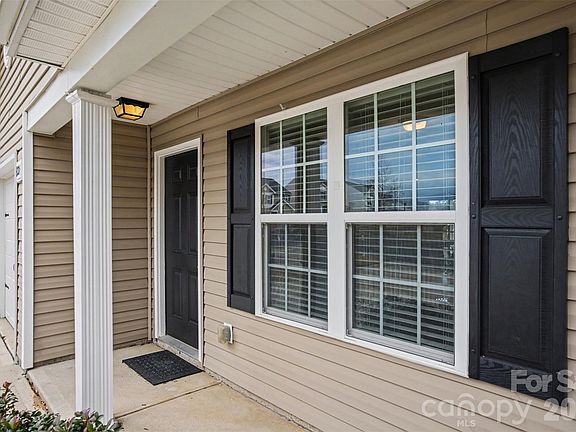 3rd image of 6004 Loy Ct