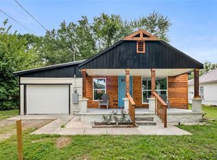 218 N Center St, Elkins, AR 72727