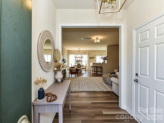 4th image of 806 Canoe Song Rd