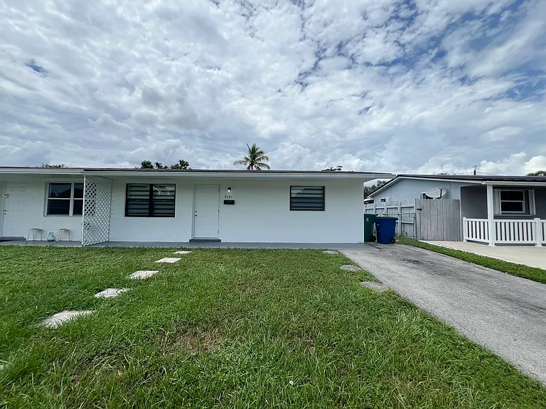 9451 SW 51st Ct — Photo 2