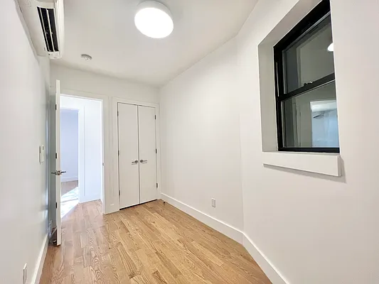 Rented by Hagstrom Management Inc | media 32