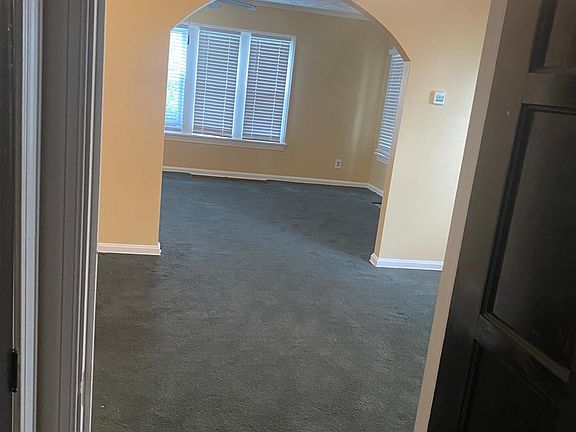 4th image of 21051 S Lake Shore Blvd #1