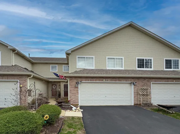26 Rolling Oaks Rd #C, Sugar Grove, IL 60554