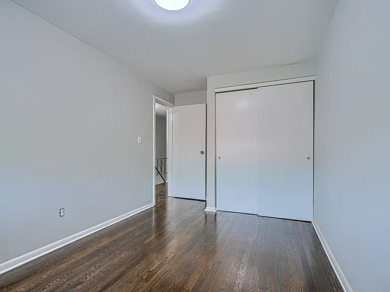 7842 Saint Boniface Ln — Photo 4