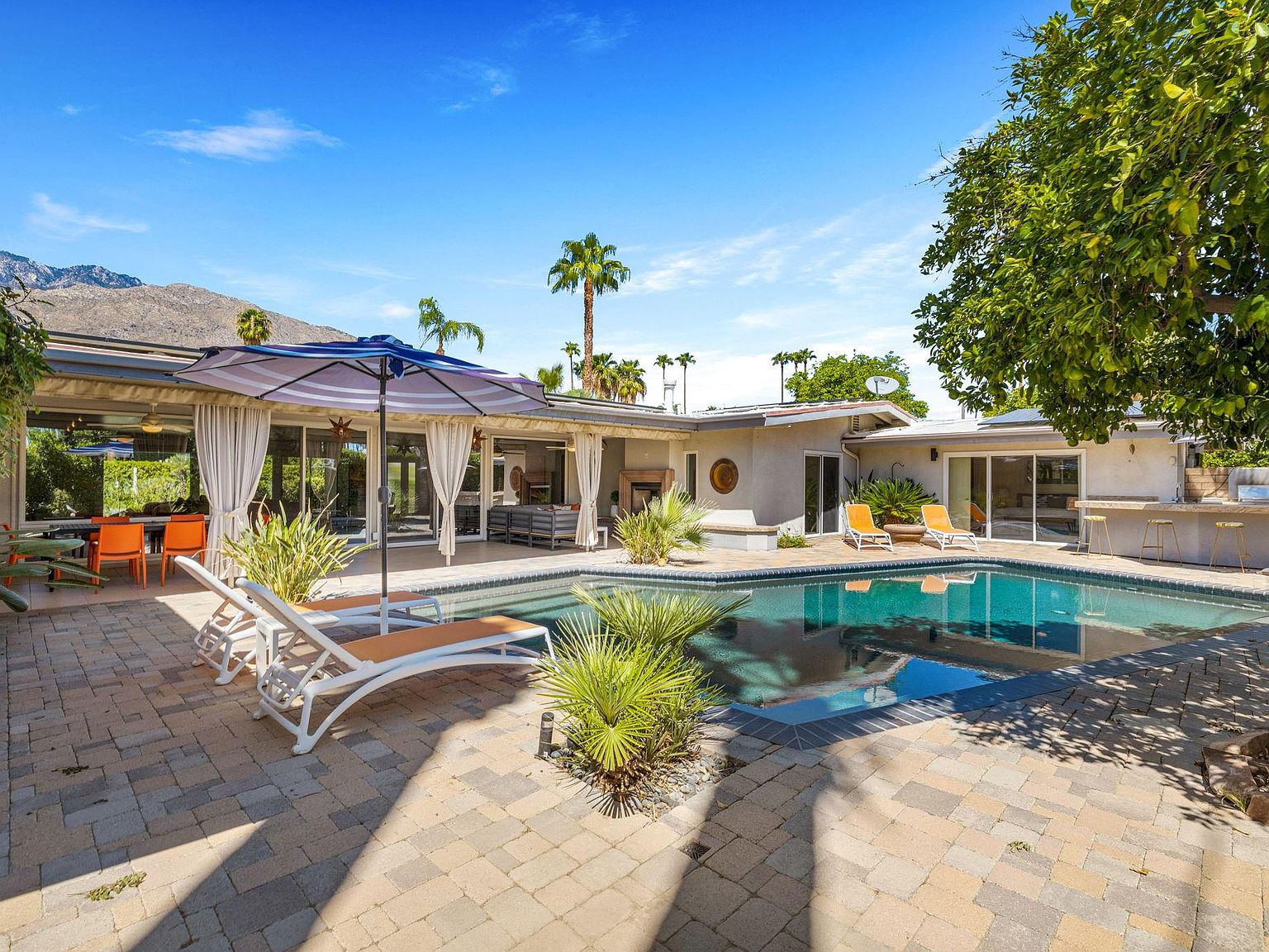 1324 S Driftwood Dr, Palm Springs, CA 92264 | Zillow