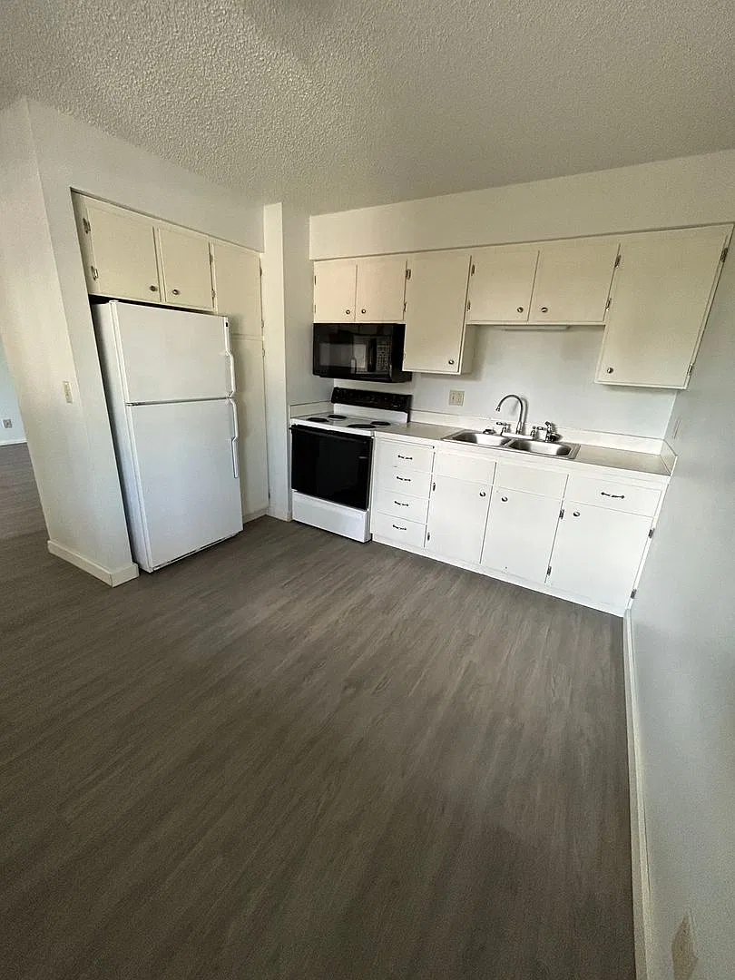 High Street Apts-El Chapo, LLC — Photo 3
