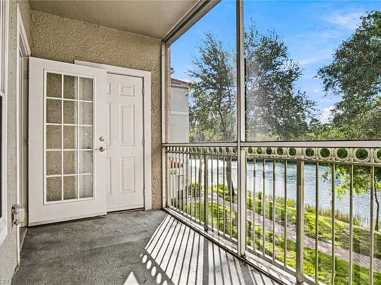 23560 Walden Center Dr #207 — Photo 23