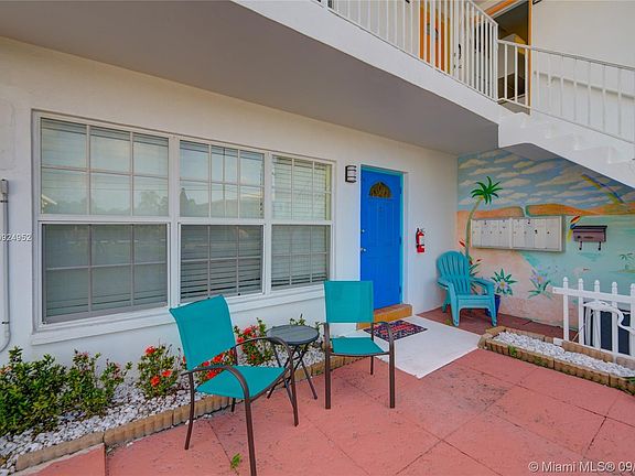 5th image of 2855 NE 30th St #A