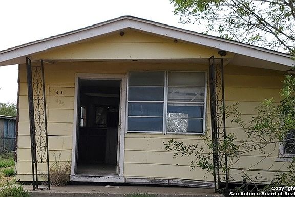 3rd image of 409 N Yule Ave