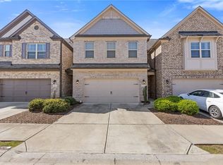 8335 Village Pl, Suwanee, GA 30024