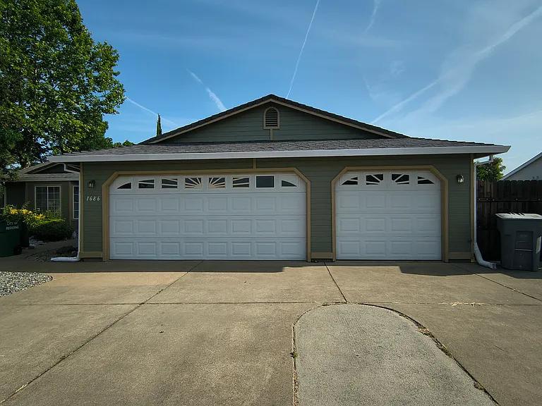 1686 Stetson Way — Photo 2