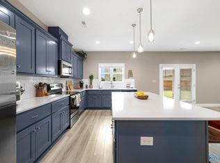 102 Shearwater Dr, Meridianville, AL 35759