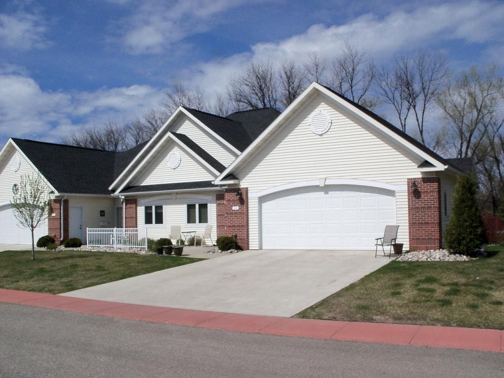 1093 Oxbow Ct, Grand Forks, ND 58203 Zillow