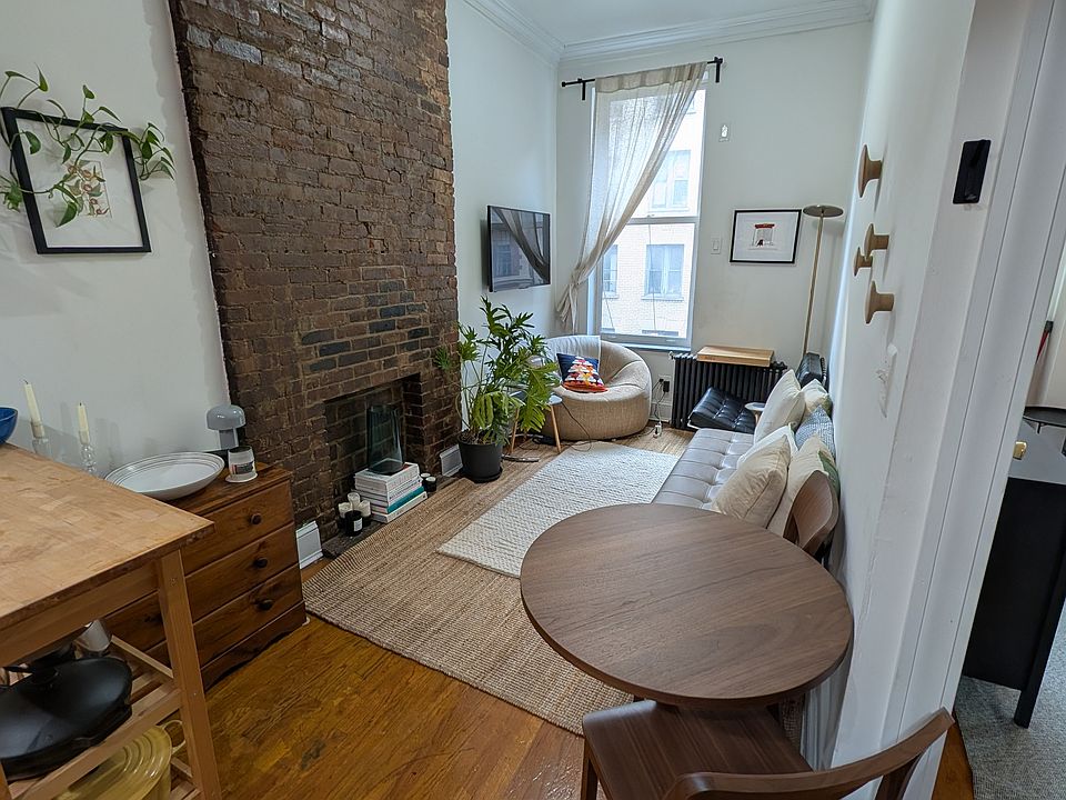1st image of 105 Christopher St APT 2A