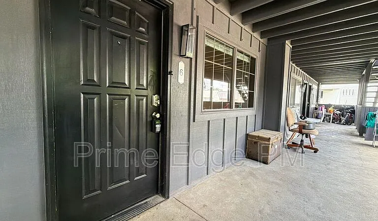 1109 N 28th St #6 — Photo 2