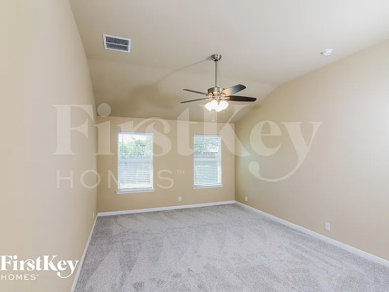 5622 Wayne Path — Photo 7
