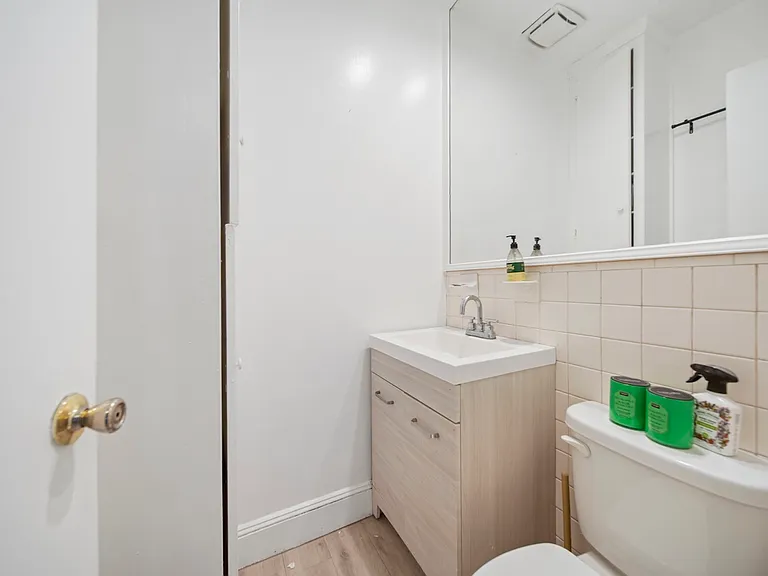 306 E 81st St #2 — Photo 5