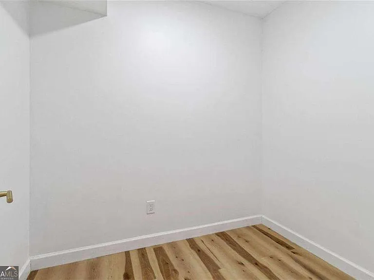 1711 Summit Glen Ln NE — Photo 31