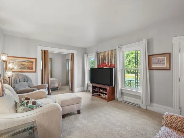 468 River Rd, Columbus, WI 53925