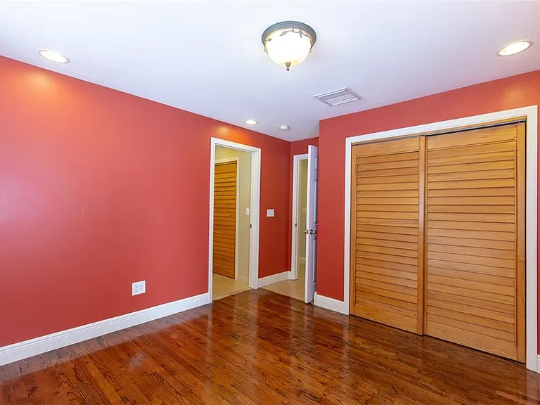 802 8th St N #802 — Photo 25
