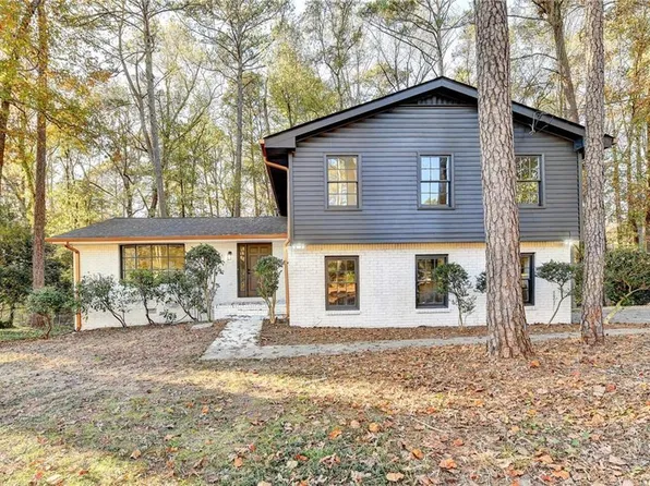 2887 Hickory Ln, Snellville, GA 30078