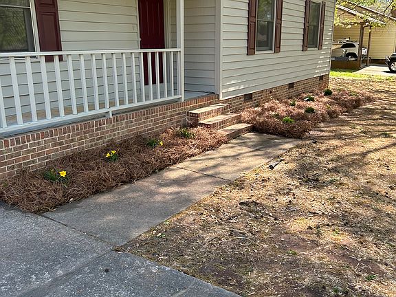 3rd image of 301 Gaither Rd