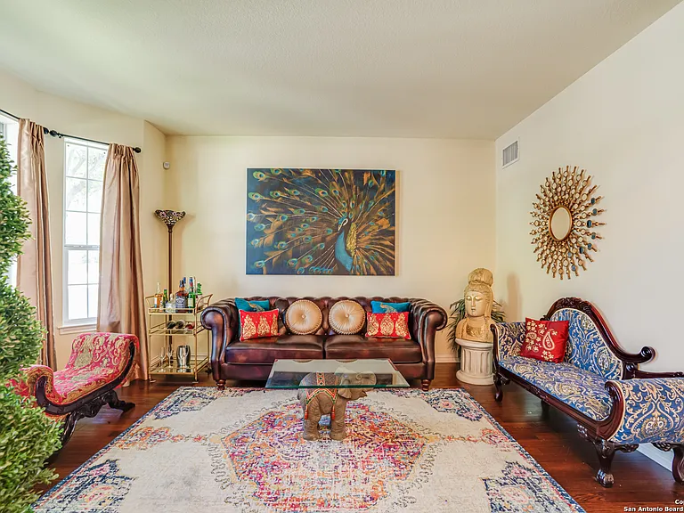 4514 Shavano Holw — Photo 8