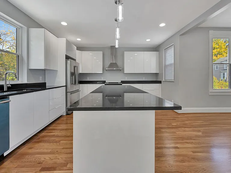 5021 Ravenna St — Photo 7
