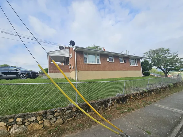 1708 Coveland Dr NW, Roanoke, VA 24017