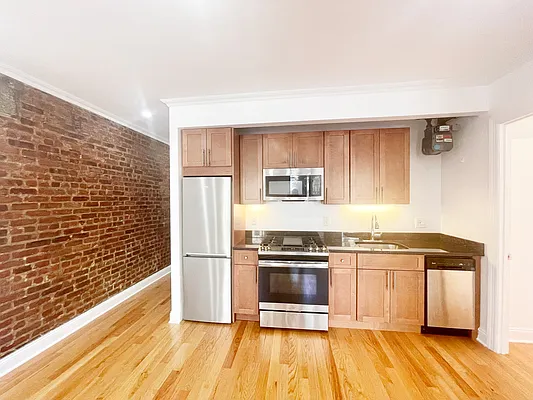 Rented by E and G Realty Group | media 16