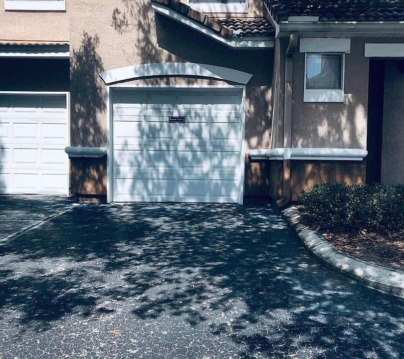 1st image of 10561 Villa View Cir