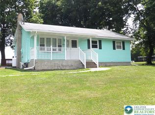 8368 Seemsville Rd, Northampton, PA 18067
