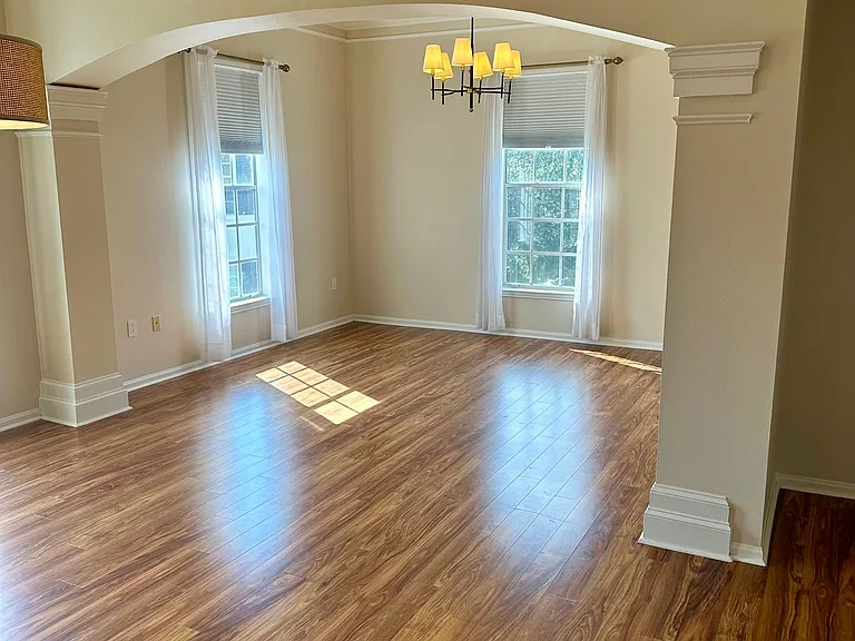 229 Longview Ave #5301 — Photo 4