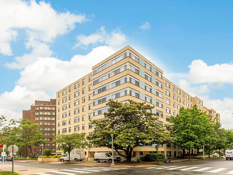 2401 H St NW #209 — Photo 1