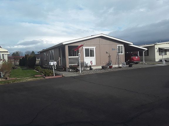 2nd image of 55 Jade St