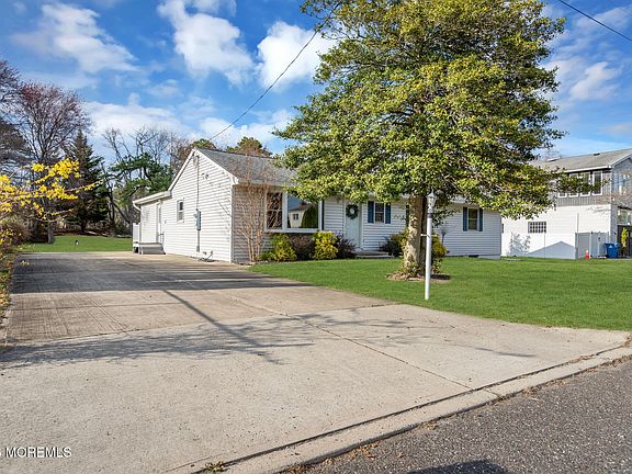 4th image of 20 Sylvan Boulevard