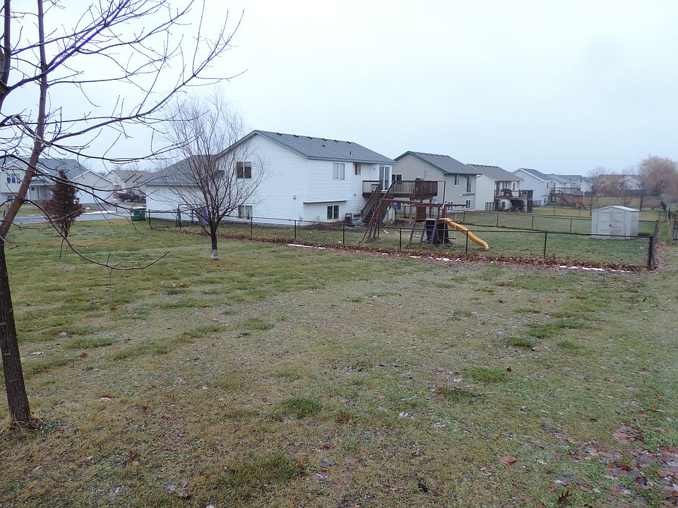 2nd image of 600 Upplanda St