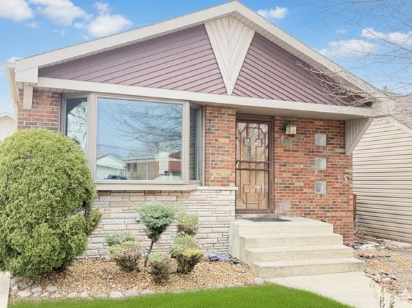 8169 S Tripp Ave, Chicago, IL 60652