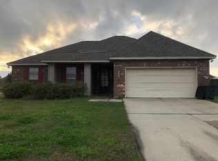 20001 Eastwood Dr, Zachary, LA 70791